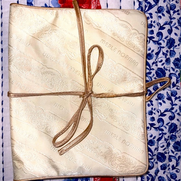 ALL NIB Large Makeup and Travel Bag Bundle 6 PIECES - Picture 3 of 10